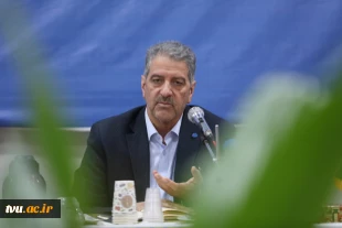 دکتر زمانی در آیین تجلیل از سرآمدان آموزشی: 

سرآمدی آموزشی در دانشگاه ملی مهارت یعنی تبدیل دانش به مهارت و مهارت به اشتغال 14