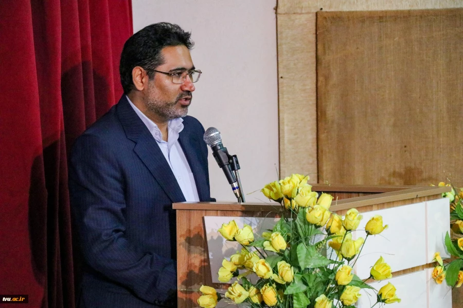 با حضور معاون فرهنگی و دانشجویی برگزار شد:

همزمان با تجلیل از سرآمدان آموزشی آیین تکریم رئیس پیشین و معارفه سرپرست واحد استان مازندران 4