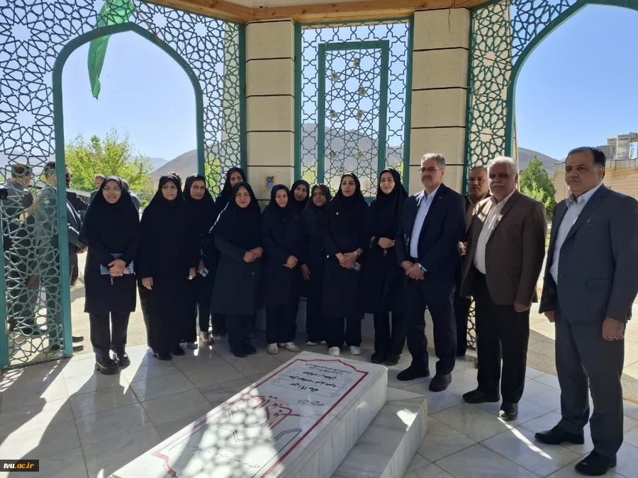 در جریان سفر رئیس دانشگاه ملی مهارت به استان چهارمحال و بختیاری صورت گرفت:

بازدید از مراکز آموزشی استان/ جلسه با کارکنان غیرهیئت علمی/ جلسه با هیئت رئیسه استان 9