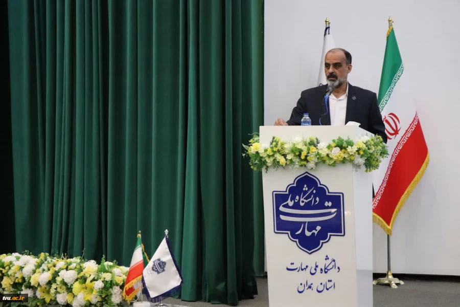 تجلیل از اساتید سرآمد دانشگاه ملی مهارت واحد استانی همدان 3