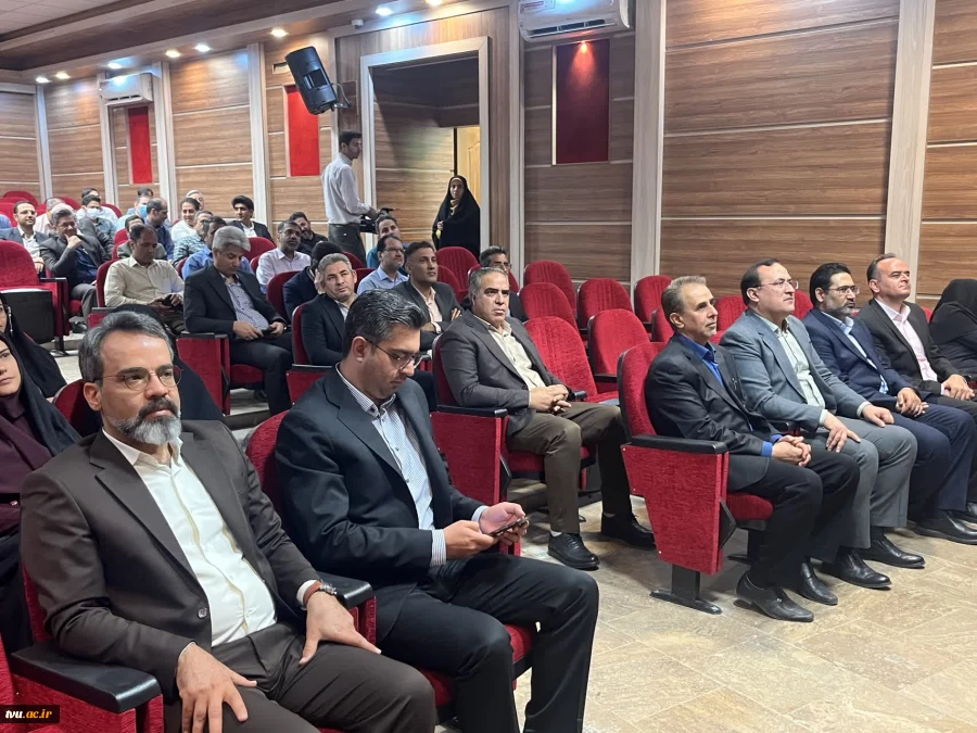 با حضور دکتر جعفری کرمانی‌پور، معاون فرهنگی و دانشجویی: 

آیین تجلیل از سرآمدان دانشگاه ملی مهارت واحد استانی یزد برگزار شد. 6