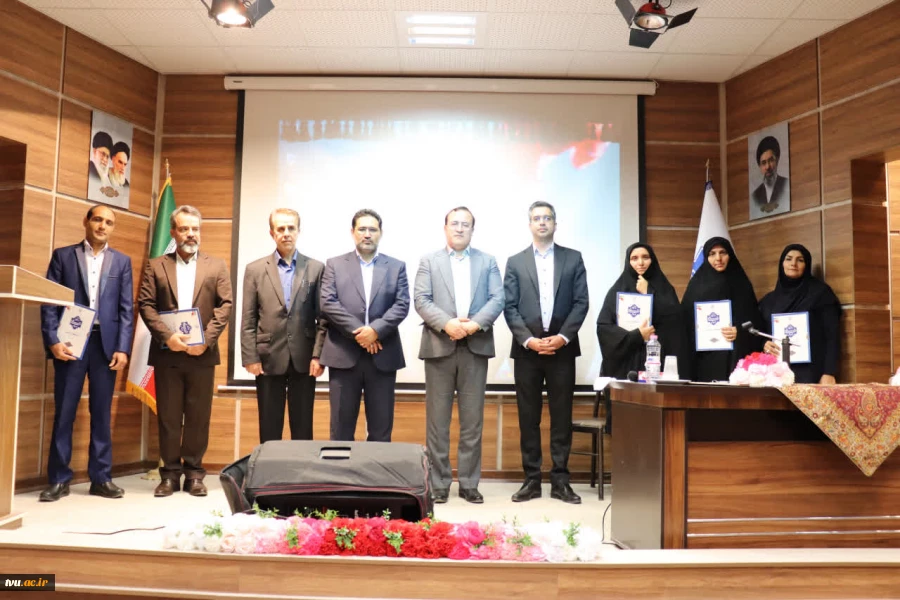 با حضور دکتر جعفری کرمانی‌پور، معاون فرهنگی و دانشجویی: 

آیین تجلیل از سرآمدان دانشگاه ملی مهارت واحد استانی یزد برگزار شد. 11