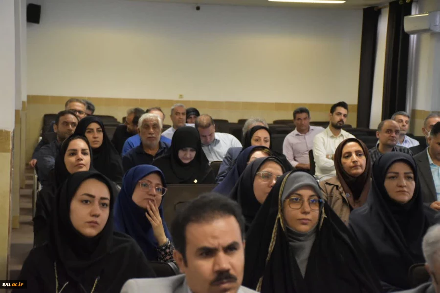 با حضور مدیرکل حوزه ریاست، روابط عمومی و هماهنگی امور مجلس و استان‌های دانشگاه:

آیین تکریم و نکوداشت استادان سرآمد دانشگاه ملی مهارت واحد استانی گیلان صورت گرفت 2