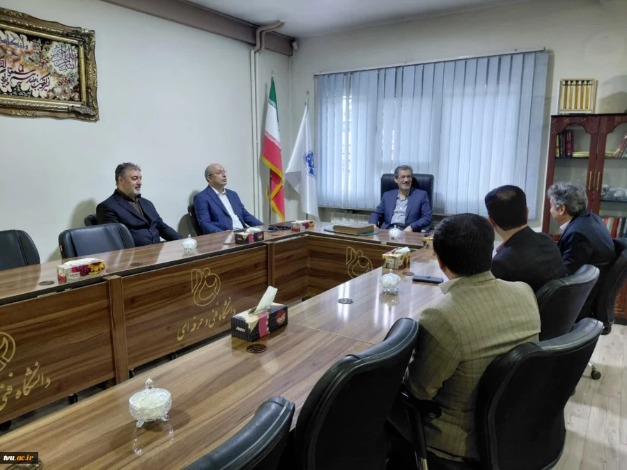 با حضور معاون آموزشی دانشگاه ملی مهارت برگزار شد؛

تجلیل از سرآمدان آموزشی دانشگاه ملی مهارت واحد استانی آذربایجان شرقی 6