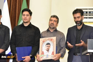 در یادواره شهدای خانواده بزرگ دانشگاه ملی مهارت در جنگ رمضان تأکید شد؛

لزوم بازخوانی سیره شهدا و ثبت میراث ماندگار دفاع مقدس در دانشگاه‌ها 43