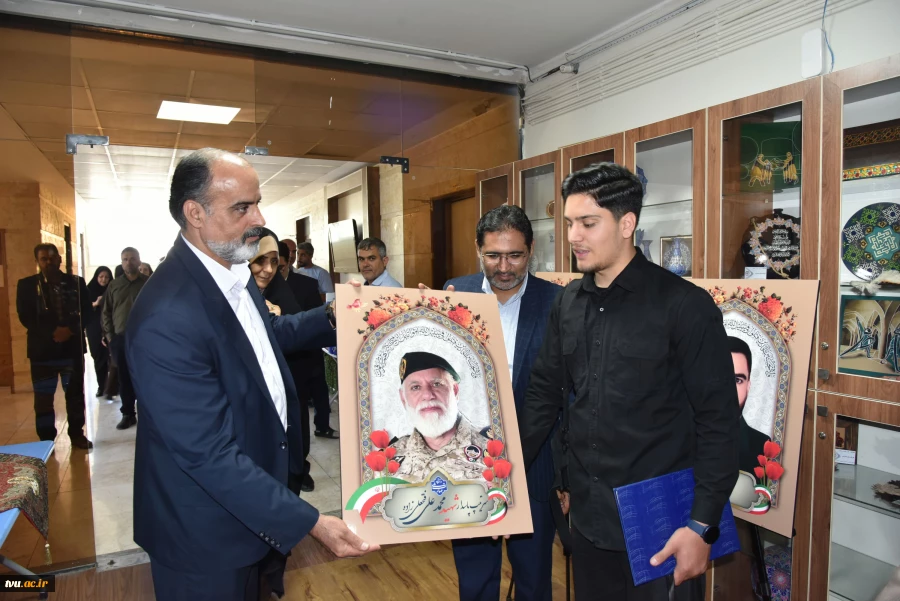 در یادواره شهدای خانواده بزرگ دانشگاه ملی مهارت در جنگ رمضان تأکید شد؛

لزوم بازخوانی سیره شهدا و ثبت میراث ماندگار دفاع مقدس در دانشگاه‌ها 46