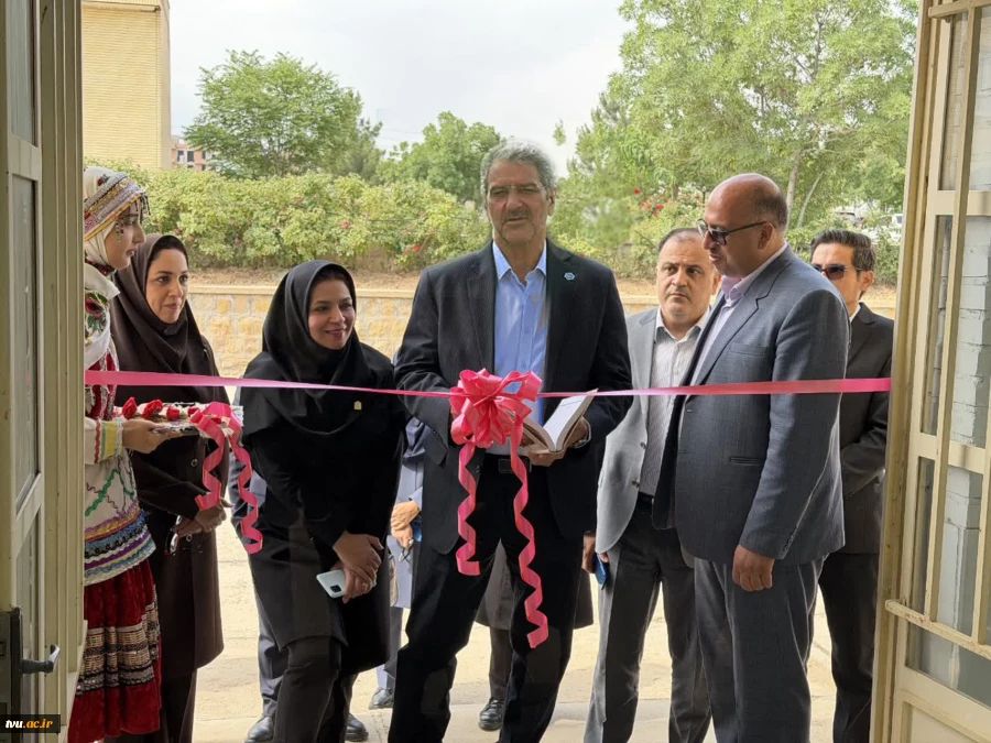 همزمان با بازدید رئیس دانشگاه ملی مهارت از واحد استانی خراسان شمالی؛ 

کارگاه خیاطی آموزشکده دختران بجنورد (انقلاب اسلامی) افتتاح شد. 2