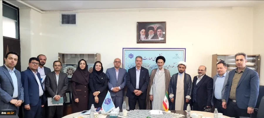 نشست اعضای هیئت علمی، کارکنان و بازنشستگان واحد استانی خراسان شمالی با رئیس دانشگاه ملی مهارت 6