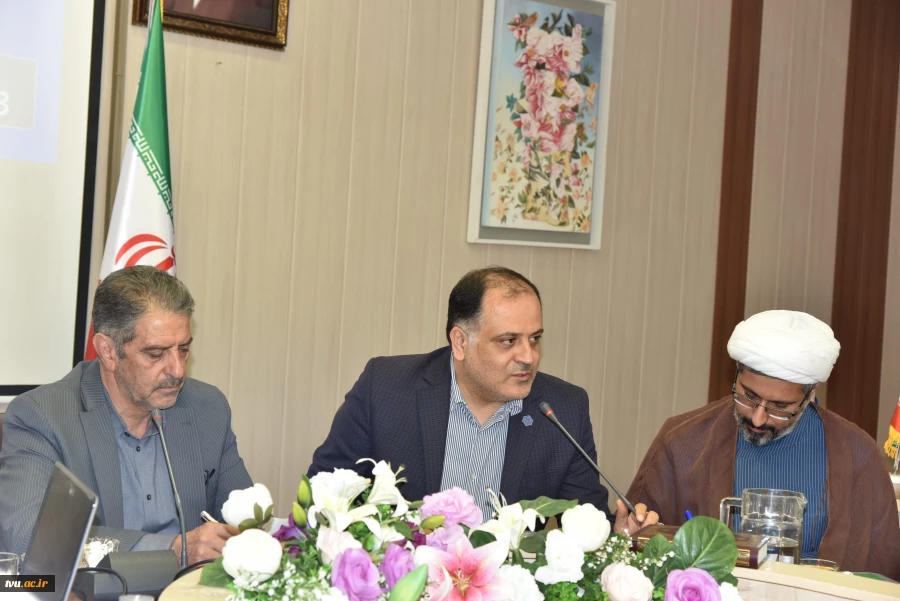 اولین نشست مسئولین دفاتر نهاد نمایندگی مقام معظم رهبری در واحدهای استانی دانشگاه ملی مهارت 14