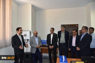 با حضور دکتر زمانی صورت گرفت؛ 

رونمایی از سامانه آموزشی فتوولتاپیک و آغاز به کار همزمان ۱۷ مرکز تخصصی آموزش انرژی خورشیدی در کشور 23