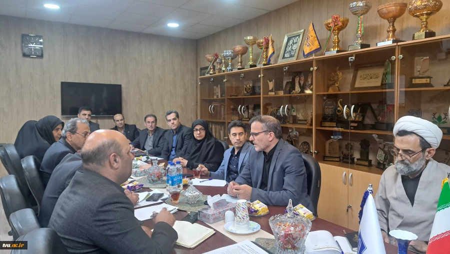 آمادگی دانشگاه ملی مهارت برای میزبانی از دلدادگان رهبر شهید؛
چهارمین جلسه ستاد هماهنگی آیین وداع و تشییع برگزار شد 2