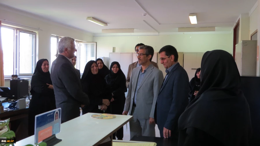 معاون آموزشی دانشگاه ملی مهارت در بازدید از واحد استانی اردبیل؛

تأکید بر توسعه آموزش‌های عملی و بازنگری در آمایش رشته‌ها
 4
