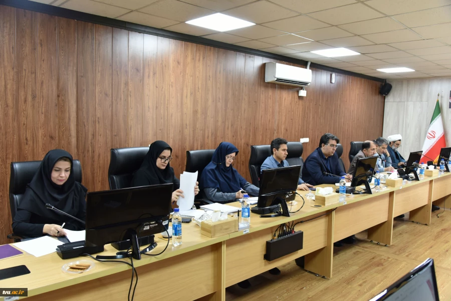 رئیس دانشگاه ملی مهارت در هشتمین جلسه شورای دانشگاه:

مشارکت همه‌جانبه تمام ارکان دانشگاه لازمه رسیدن به موفقیت در سطوح مختلف علمی و آموزشی 3
