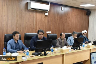 رئیس دانشگاه ملی مهارت در هشتمین جلسه شورای دانشگاه:

مشارکت همه‌جانبه تمام ارکان دانشگاه لازمه رسیدن به موفقیت در سطوح مختلف علمی و آموزشی 4