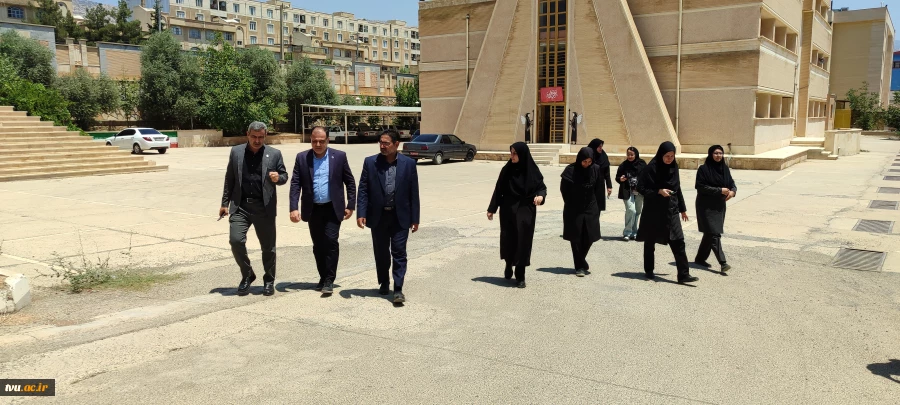 بازدید معاون دانشجویی و فرهنگی و مدیرکل حوزه ریاست و روابط عمومی دانشگاه ملی مهارت از موکب اربعین و آموزشکده‌های پسران و دختران ایلام 3