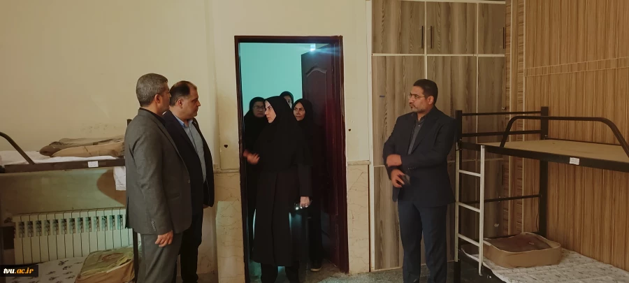 بازدید معاون دانشجویی و فرهنگی و مدیرکل حوزه ریاست و روابط عمومی دانشگاه ملی مهارت از موکب اربعین و آموزشکده‌های پسران و دختران ایلام 4