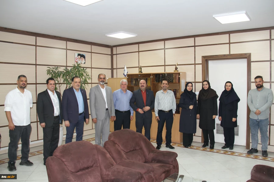 دیدار صمیمانه مدیران دانشگاه ملی مهارت با کارکنان سازمان مرکزی به مناسبت روز کارمند 14