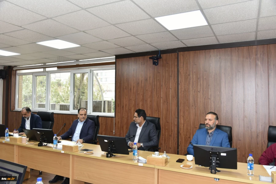 در نشست هماهنگی و برنامه‌ریزی سال تحصیلی ۱۴۰۶-۱۴۰۵:
رئیس دانشگاه ملی مهارت بر اولویت آموزش‌های عملی و ارتقای خدمات دانشجویی در آستانه سال تحصیلی جدید تاکید کرد. 3