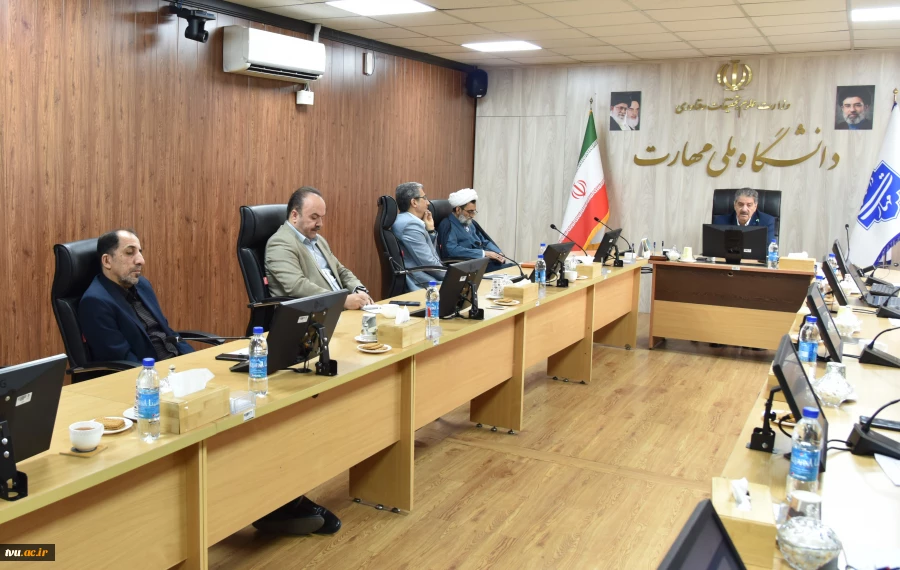 در نشست هماهنگی و برنامه‌ریزی سال تحصیلی ۱۴۰۶-۱۴۰۵:
رئیس دانشگاه ملی مهارت بر اولویت آموزش‌های عملی و ارتقای خدمات دانشجویی در آستانه سال تحصیلی جدید تاکید کرد. 4