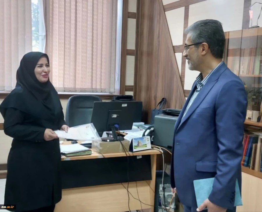 دیدار صمیمانه معاون محترم آموزشی دانشگاه با کارکنان حوزه به مناسبت روز کارمند 8
