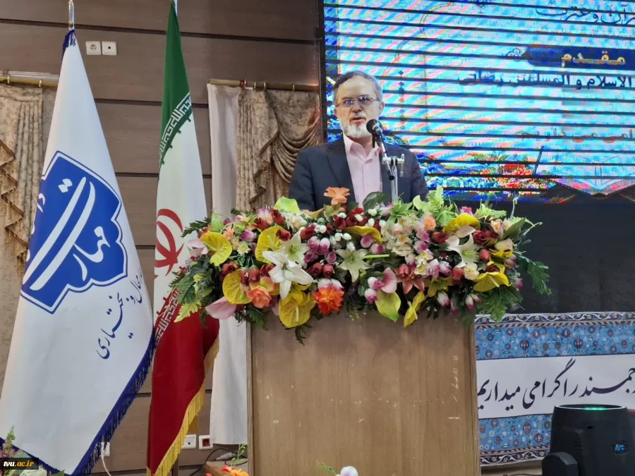با حضور قائم‌مقام معاون فرهنگی و اجتماعی وزیر علوم، تحقیقات و فناوری برگزار شد؛

اختتامیه سی‌وسومین جشنواره فرهنگی و هنری قرآن و عترت دانشگاه ملی مهارت در شهرکرد 6