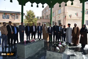 با حضور سرپرست دانشگاه ملی مهارت صورت گرفت؛
آیین اهتزاز پرچم جمهوری اسلامی ایران و طنین سرود ملی در آغاز سال تحصیلی جدید در دانشکده ملی مهارت انقلاب اسلامی تهران 4