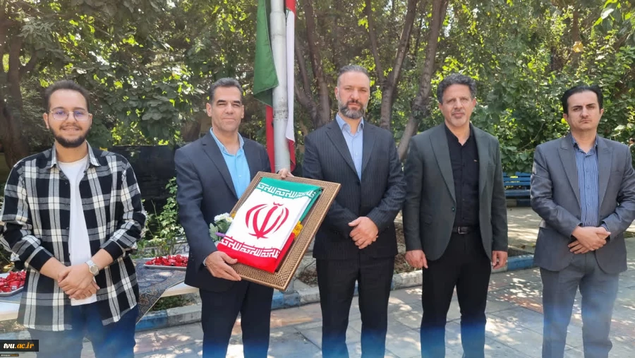 با حضور معاون اداری، مالی و مدیریت منابع و مدیرکل دفتر مرکزی حراست انجام شد؛

عطر آغاز سال تحصیلی جدید در دانشکده ملی مهارت شهید شمسی‌پور با اهتزاز پرچم مقدس جمهوری اسلامی ایران پیچید 2