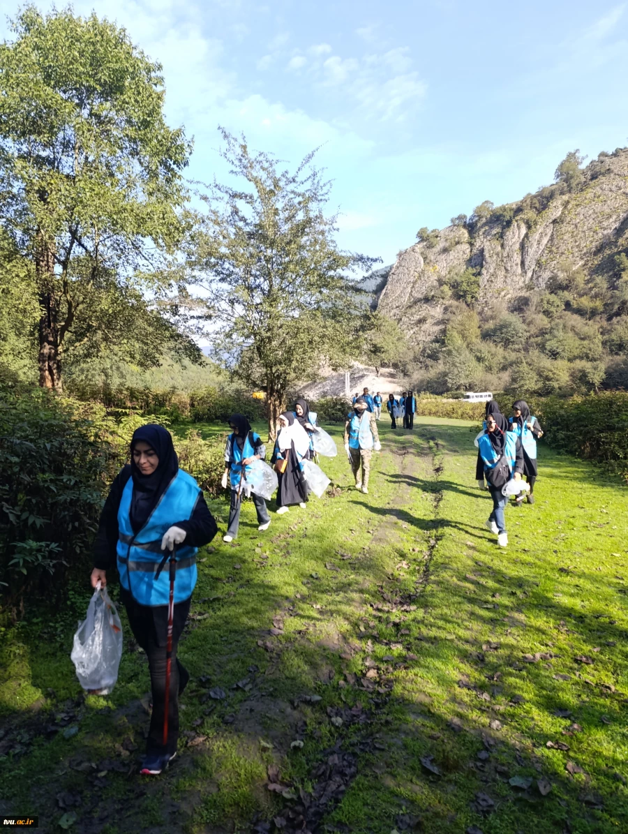 سومین پیمایش باشگاه کوهنوردی با حضور اعضای باشگاه و با هدف پاسداشت طبیعت، پاکسازی محیط زیست و ترویج فرهنگ مسئولیت‌پذیری اجتماعی، ۱۰ مهرماه در شهرستان چمستان و جنگل‌های واز برگزار شد. 4