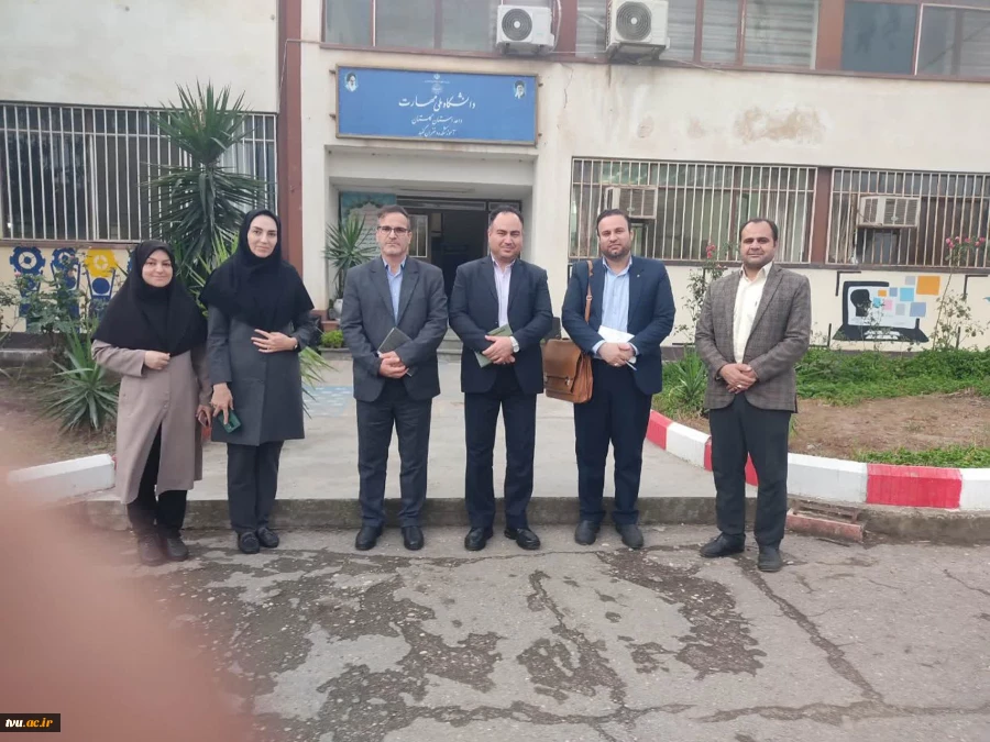 با حضور مدیرکل دفتر مرکزی حراست دانشگاه در واحد استانی گلستان صورت گرفت؛

 برگزاری آیین تودیع و معارفه مسئول حراست واحد استانی/ حضور در جلسه شورای اداری/ بازدید از فضاهای آموزشی و رفاهی 3