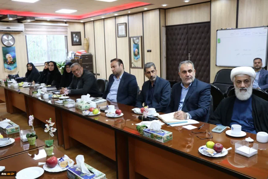 با حضور مدیرکل دفتر مرکزی حراست دانشگاه در واحد استانی گلستان صورت گرفت؛

 برگزاری آیین تودیع و معارفه مسئول حراست واحد استانی/ حضور در جلسه شورای اداری/ بازدید از فضاهای آموزشی و رفاهی 5