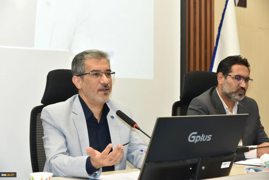 با حضور سرپرست دانشگاه ملی مهارت برگزار شد؛
نشست مشترک دبیران انجمن‌های علمی و کانوهای فرهنگی و هنری واحد استانی تهران 5