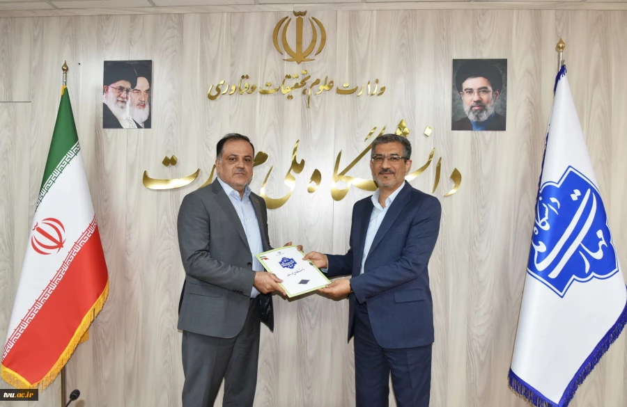 برگزاری مراسم معارفه سرپرست جدید معاونت اداری، مالی و مدیریت منابع دانشگاه 6